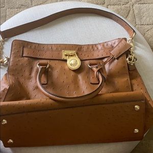 Micheal Kors purse